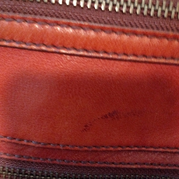 Fossil Explorer Leather Foldover Tote - Picture 5 of 6